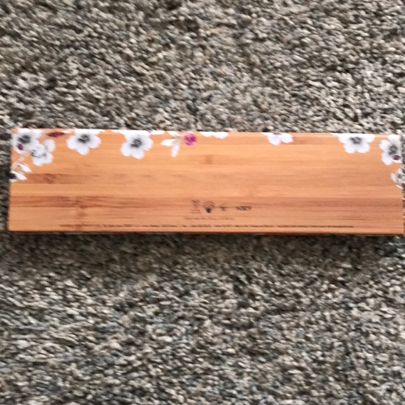 Butter London natural goddess palette - Picture 3 of 3